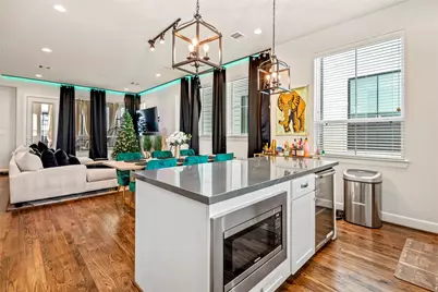 2806 Grand Fountains Drive #D, Houston, TX 77054 - Photo 6