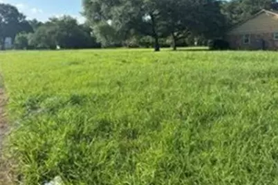2827 Golf Crest Drive, Wharton, TX 77488 - Photo 1