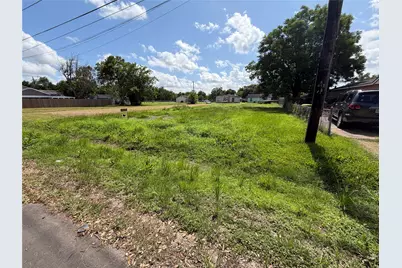 2808 Moore Avenue, Bay City, TX 77414 - Photo 6