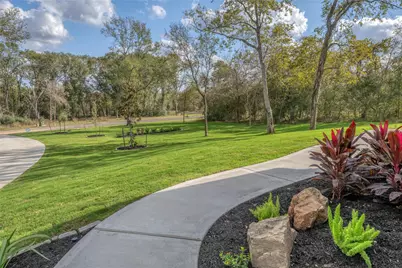 10037 Clear Woods Court N, Washington, TX 77880 - Photo 8