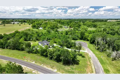 10037 Clear Woods Court N, Washington, TX 77880 - Photo 2