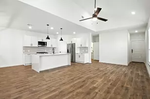 1801 N Peach Creek Dr, Dayton, TX 77535 - Photo 10