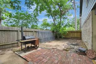 17327 Thorhill St, Spring, TX 77379 - Photo 44