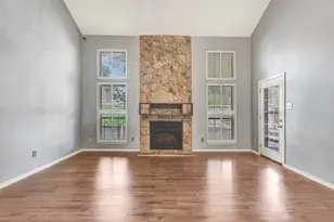 17327 Thorhill St, Spring, TX 77379 - Photo 6