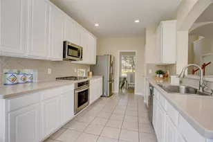 5514 Waverdale Ct, Sugar Land, TX 77479 - Photo 8