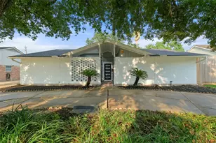 3327 Freshmeadows Dr, Houston, TX 77063 - Photo 1