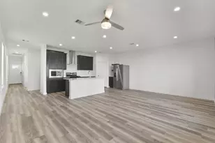 12238 City Rose Ct, Houston, TX 77047 - Photo 10
