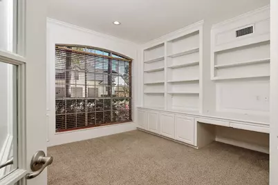 38 Eagle Terrace, The Woodlands, TX 77381 - Photo 8