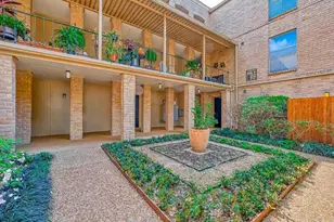 4635 Wild Indigo St, Houston, TX 77027 - Photo 2