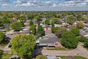 2205 Buchanan Dr, Baytown, TX 77520 - Photo 36
