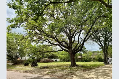 9410 Cranleigh Court, Houston, TX 77096 - Photo 10