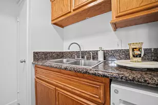 6402 Del Monte Dr, Houston, TX 77057 - Photo 14