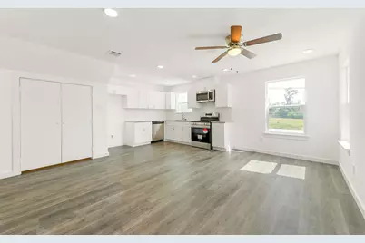 8713 Southwark Street #A / B, Houston, TX 77028 - Photo 2