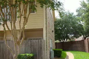 7575 Cambridge St, Houston, TX 77054 - Photo 2