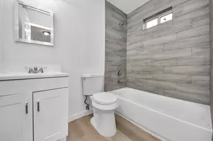 209 Owens St A St, Houston, TX 77029 - Photo 4