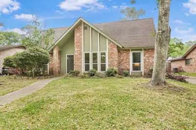 2918 Laurel Fork Drive, Kingwood, TX 77339 - Photo 2