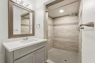 1219 Wisterwood Dr, Houston, TX 77043 - Photo 20