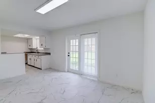 7206 Yellow Pine Dr, Houston, TX 77040 - Photo 12