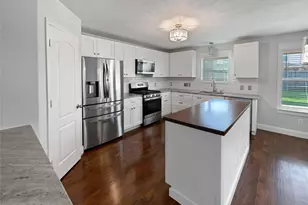 12018 Green Willow Falls Dr, Tomball, TX 77375 - Photo 6