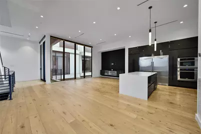 819 W 24th Street #D, Houston, TX 77008 - Photo 8