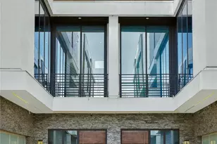 819 W 24th St, Houston, TX 77008 - Photo 1