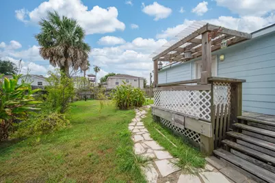 6317 P 1/2, Galveston, TX 77551 - Photo 12