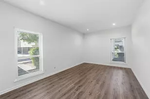 2100 Tanglewilde St, Houston, TX 77063 - Photo 10