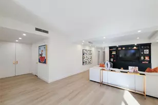 9333 Memorial Dr, Houston, TX 77024 - Photo 16