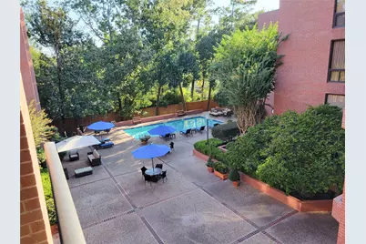 9333 Memorial Drive #320, Houston, TX 77024 - Photo 32