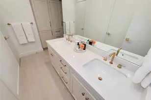 9333 Memorial Dr, Houston, TX 77024 - Photo 24