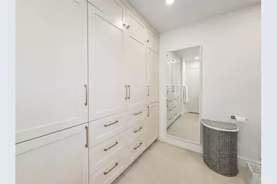 9333 Memorial Drive #320, Houston, TX 77024 - Photo 26