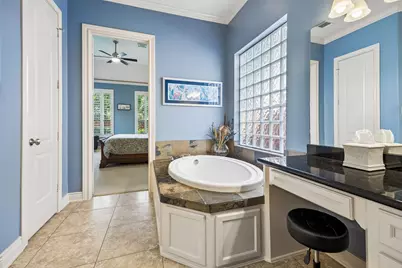 4138 Lanark Lane, Houston, TX 77025 - Photo 18