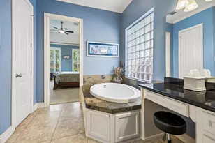 4138 Lanark Ln, Houston, TX 77025 - Photo 18