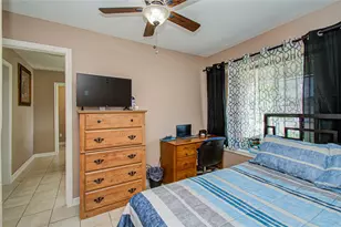 930 Centerwood Dr, Houston, TX 77013 - Photo 10