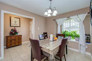 930 Centerwood Dr, Houston, TX 77013 - Photo 6