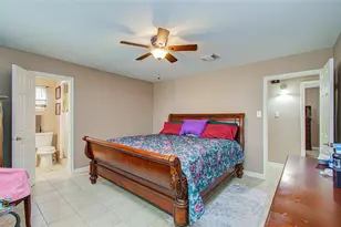 930 Centerwood Dr, Houston, TX 77013 - Photo 24