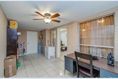 930 Centerwood Drive, Houston, TX 77013 - Photo 14
