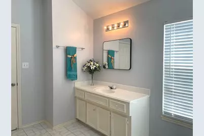 12827 Magenta Oaks Drive, Houston, TX 77072 - Photo 16
