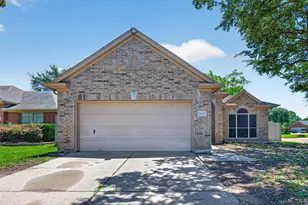 14926 Lindenbrook Ln, Houston, TX 77095 - Photo 2