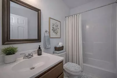 805 E Mulberry Avenue, Wharton, TX 77488 - Photo 18
