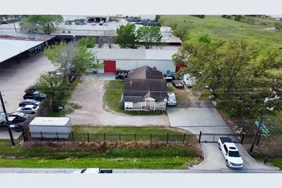 6951 Windfern Road, Houston, TX 77040 - Photo 2