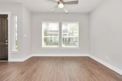 731 Strawberry Pines Court, Houston, TX 77009 - Photo 18