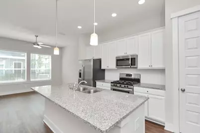 731 Strawberry Pines Court, Houston, TX 77009 - Photo 2