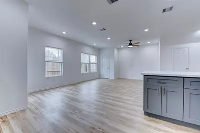8203 Woodlyn Road #F, Houston, TX 77028 - Photo 6
