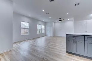 8203 Woodlyn Rd, Houston, TX 77028 - Photo 6