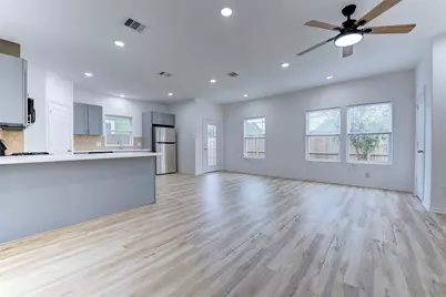 8203 Woodlyn Road #F, Houston, TX 77028 - Photo 8
