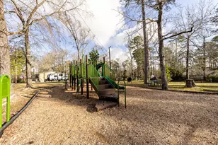 13015 Royal Estates Dr, Conroe, TX 77303 - Photo 16