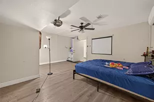 3002 Overland Trail, Dickinson, TX 77539 - Photo 32