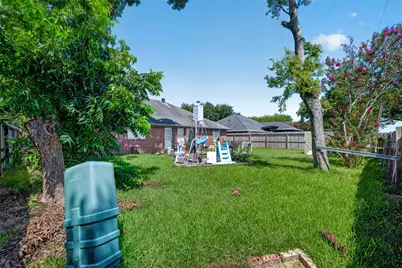 3002 Overland Trail, Dickinson, TX 77539 - Photo 8