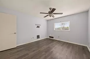 3002 Overland Trail, Dickinson, TX 77539 - Photo 34